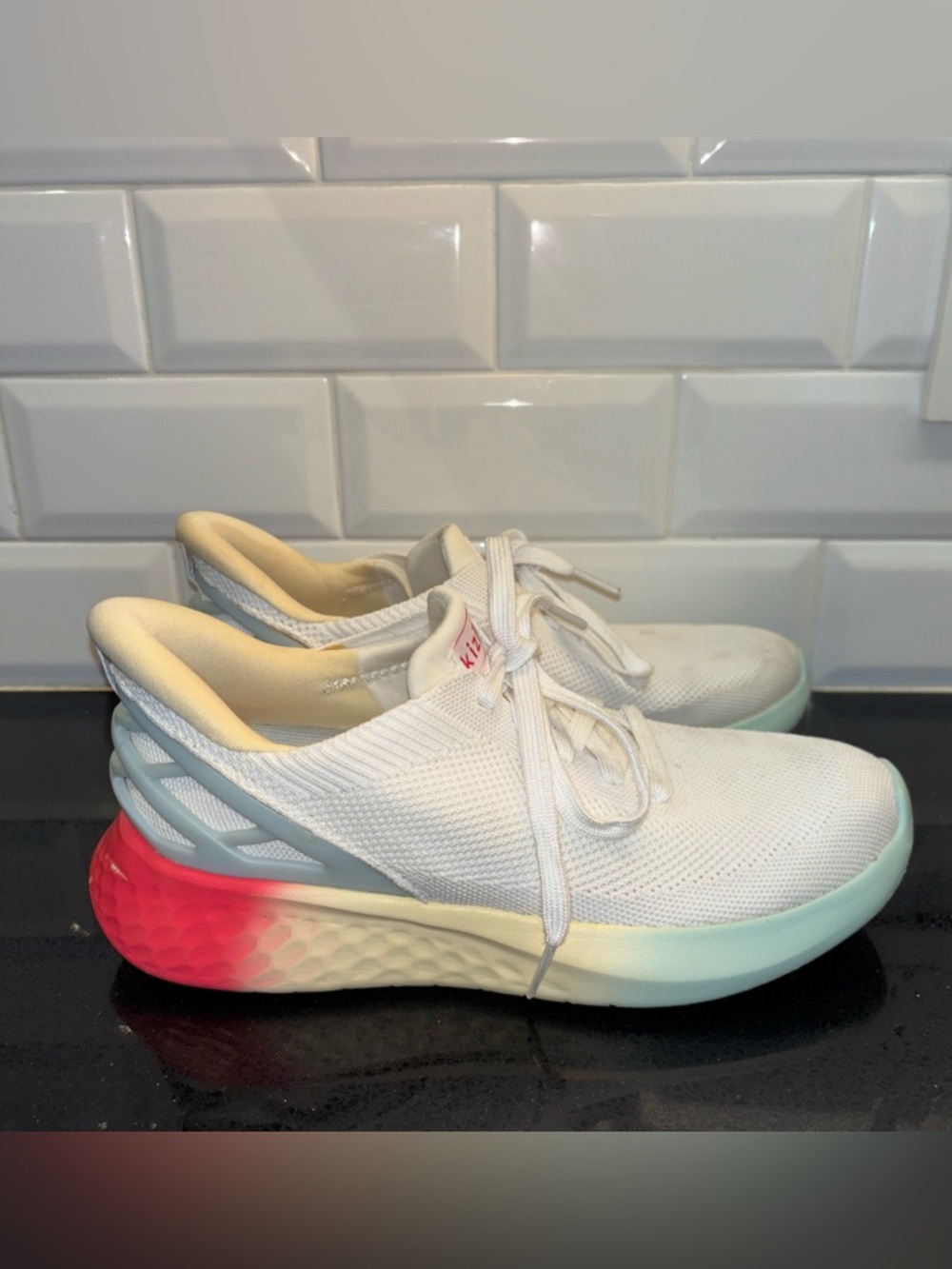 Kizik Athens Sunrise Women's 7 White Rainbow Running Shoes Lace Low Sneakers